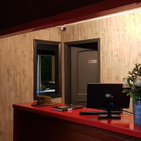Hostal Centro Montt Τεμούκο Εξωτερικό φωτογραφία