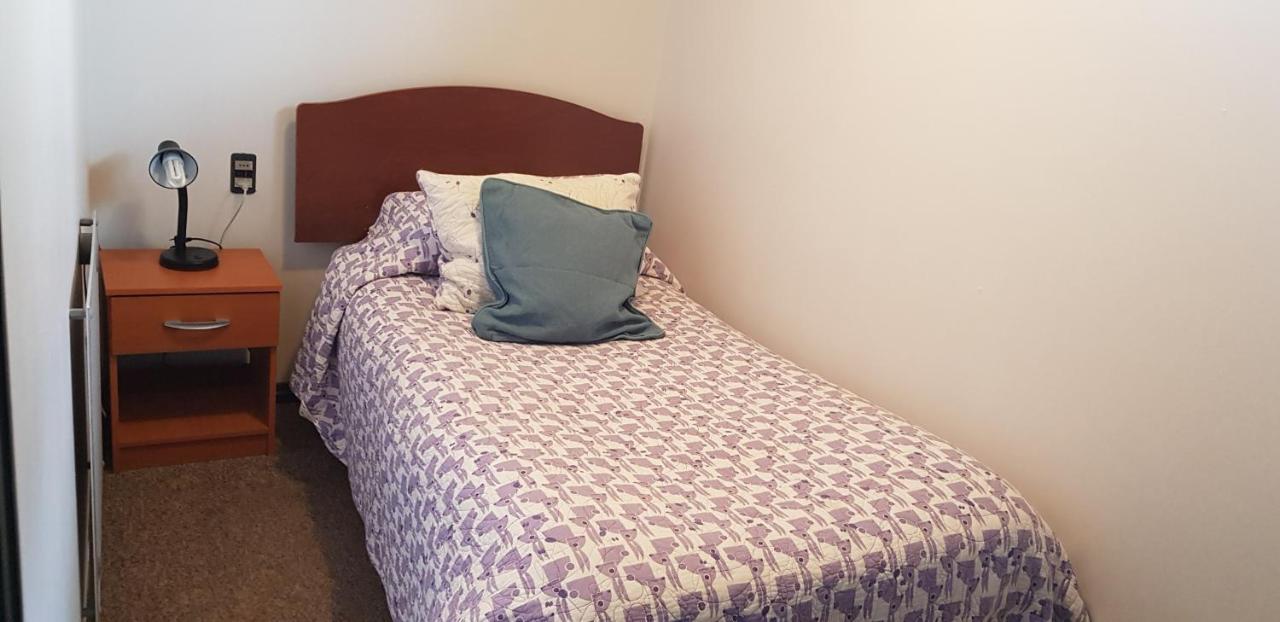 Hostal Centro Montt Τεμούκο Εξωτερικό φωτογραφία